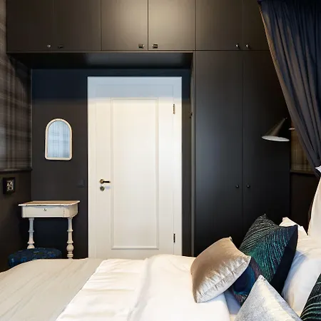 מלון דירות Cora 5*